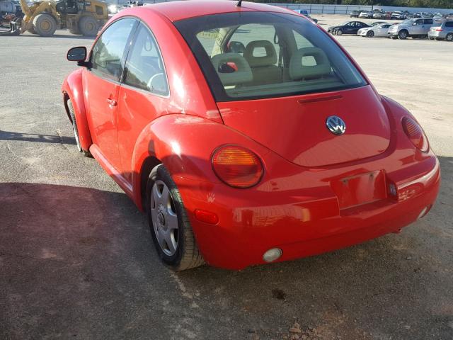 3VWBB61C5WM010900 - 1998 VOLKSWAGEN NEW BEETLE 红色 照片 3