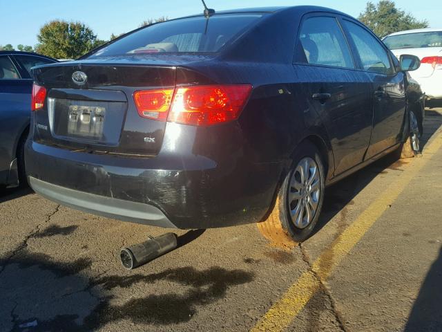 KNAFU4A21B5886788 - 2011 KIA FORTE EX BLACK photo 4