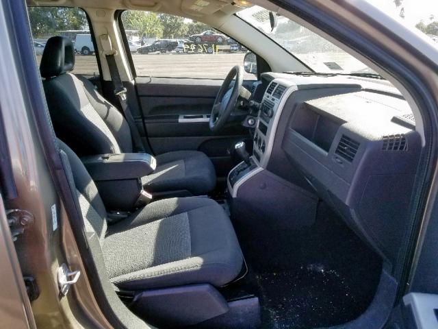 1J8FT47018D766721 - 2008 JEEP COMPASS SP GRAY photo 5