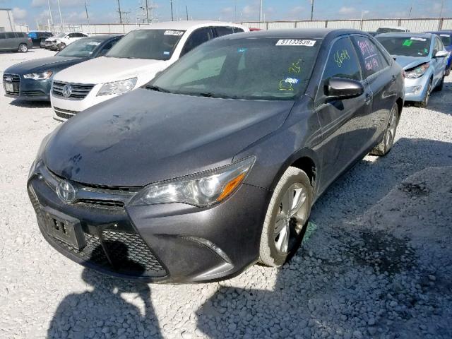 4T1BF1FK8FU009287 - 2015 TOYOTA CAMRY LE SILVER photo 2