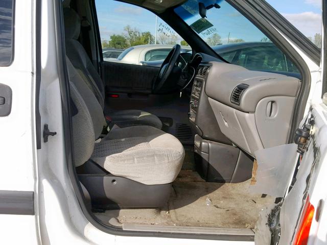 1GNDX03E1YD155091 - 2000 CHEVROLET VENTURE WHITE photo 5