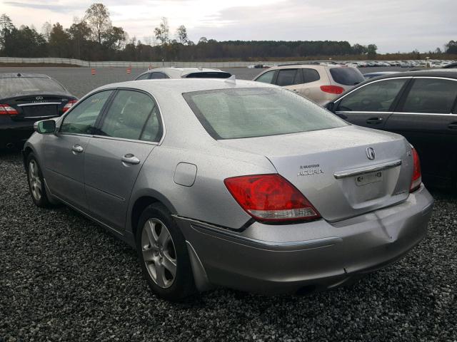 JH4KB16548C003472 - 2008 ACURA RL SILVER photo 3