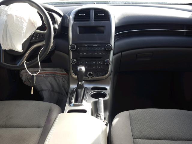 1G11B5SL9FF304722 - 2015 CHEVROLET MALIBU LS 黑色 照片 9