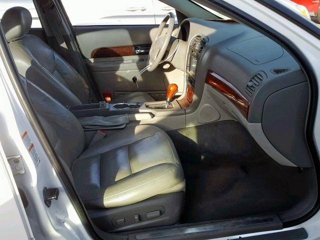 1LNHM87AX1Y617103 - 2001 LINCOLN LS 白色 照片 5