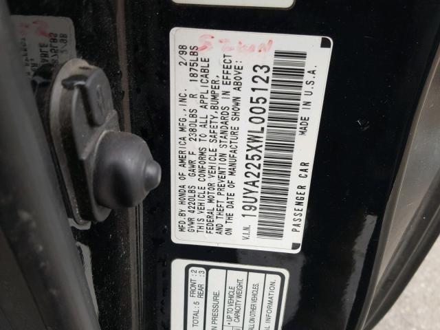 19UYA225XWL005123 - 1998 ACURA 3.0CL 黑色 照片 10