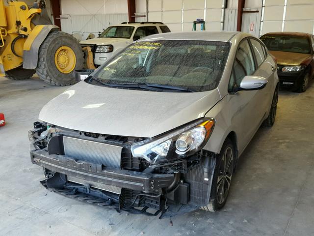 KNAFX4A82E5210401 - 2014 KIA FORTE EX SILVER photo 2