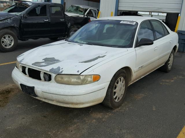 2G4WS52M2W1441106 - 1998 BUICK CENTURY CU WHITE photo 2