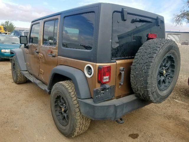 1C4BJWDG5FL632029 - 2015 JEEP WRANGLER U BROWN photo 3