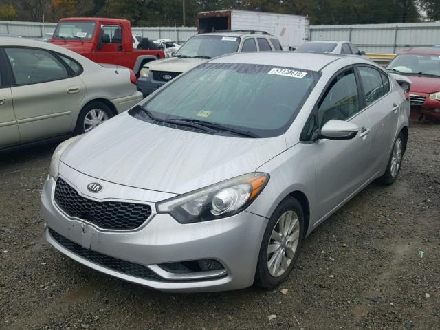 KNAFX4A83E5049069 - 2014 KIA FORTE EX SILVER photo 2