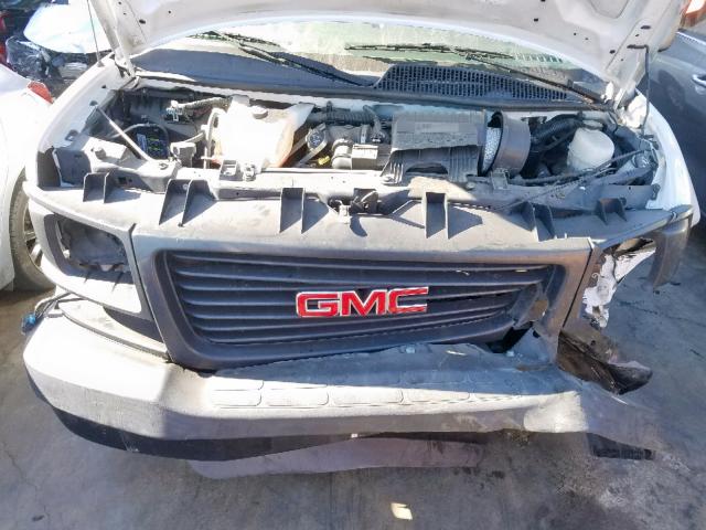 1GTZ7UBG0B1152264 - 2011 GMC SAVANA G35 WHITE photo 7