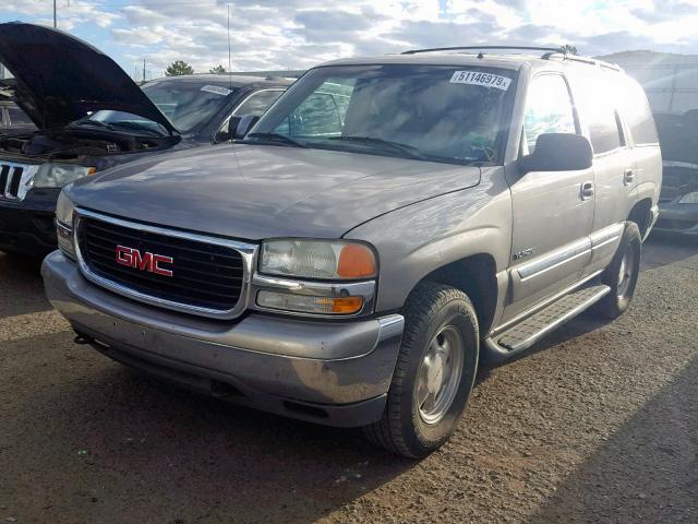 1GKEK13Z42R220096 - 2002 GMC YUKON GRAY photo 2