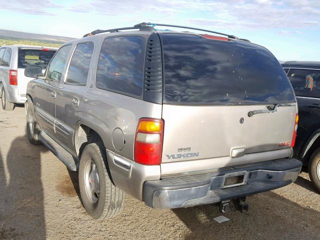 1GKEK13Z42R220096 - 2002 GMC YUKON GRAY photo 3