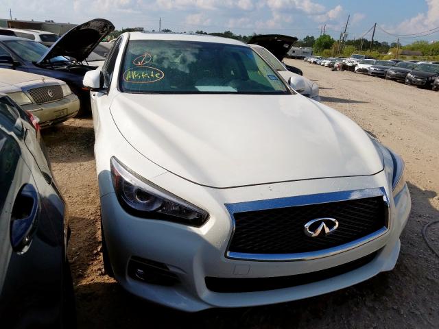 JN1CV7AP1HM642141 - 2017 INFINITI Q50 BASE WHITE photo 1