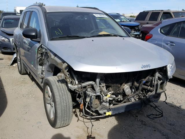 1J4NF1FB7BD283599 - 2011 JEEP COMPASS SP 银色 照片 1
