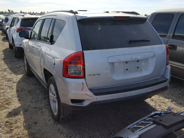 1J4NF1FB7BD283599 - 2011 JEEP COMPASS SP 银色 照片 3