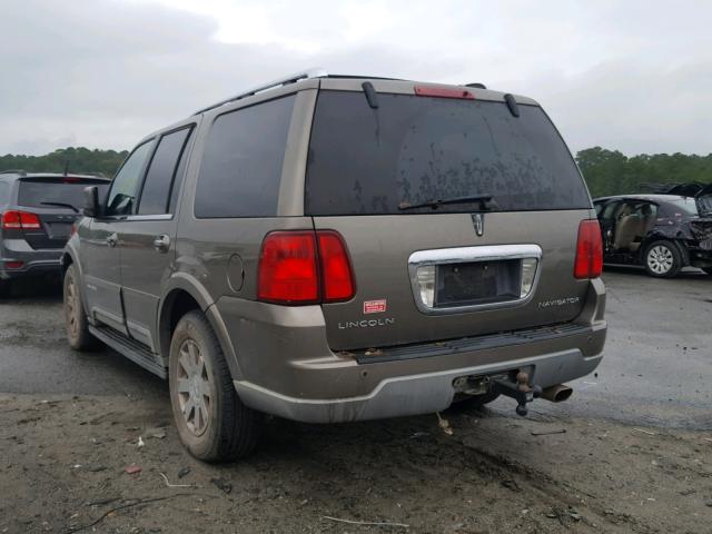 5LMFU27R93LJ29333 - 2003 LINCOLN NAVIGATOR Қоңыр фото 3