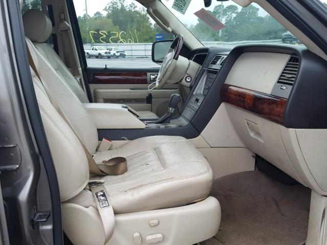 5LMFU27R93LJ29333 - 2003 LINCOLN NAVIGATOR Қоңыр фото 5