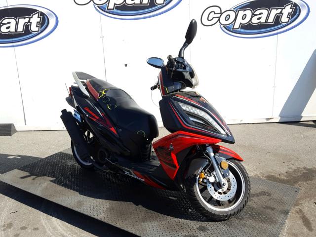 L9NTELKEXE1265228 - 2014 TAOI SCOOTER RED photo 1