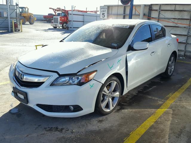 19VDE1F78EE009615 - 2014 ACURA ILX 20 TEC WHITE photo 2