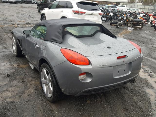 1G2MB33B66Y103156 - 2006 PONTIAC SOLSTICE GRAY photo 3