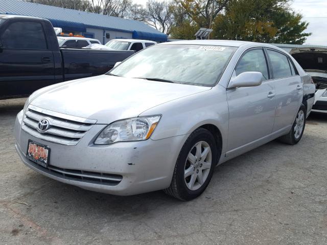 4T1BK36B66U148793 - 2006 TOYOTA AVALON XL SILVER photo 2