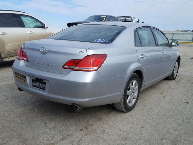 4T1BK36B66U148793 - 2006 TOYOTA AVALON XL SILVER photo 4