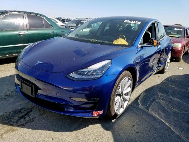 5YJ3E1EB2JF115992 - 2018 TESLA MODEL 3 BLUE photo 2