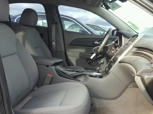 1G11B5SL1FF246654 - 2015 CHEVROLET MALIBU LS ნაცრისფერი ფოტო 5