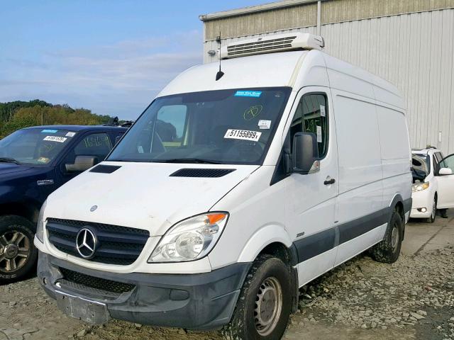 WD3PE7CC8C5656916 - 2012 MERCEDES-BENZ SPRINTER 2 WHITE photo 2