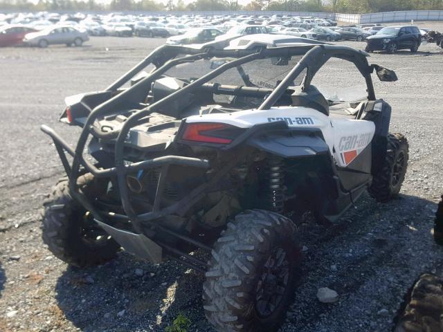 3JBVGAW25HK000504 - 2017 CAN-AM MAVERICK X WHITE photo 4