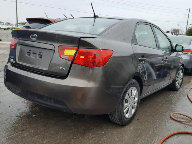 KNAFU4A22A5858528 - 2010 KIA FORTE EX GRAY photo 4