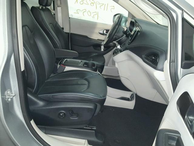 2C4RC1GG2JR272421 - 2018 CHRYSLER PACIFICA L GRAY photo 5