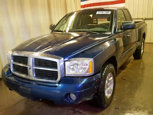 1D7HW42N86S655298 - 2006 DODGE DAKOTA SLT BLUE photo 2