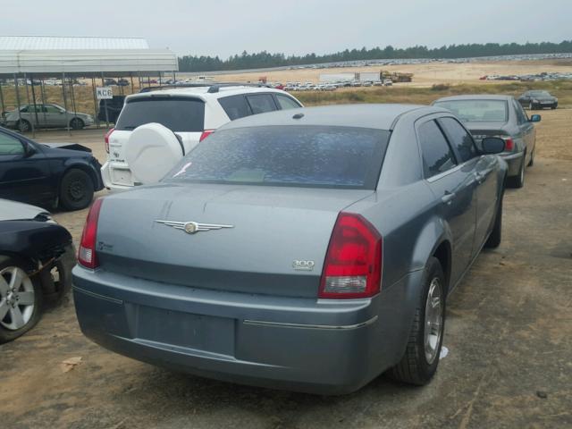 2C3KA53G47H705812 - 2007 CHRYSLER 300 TOURIN GRAY photo 4