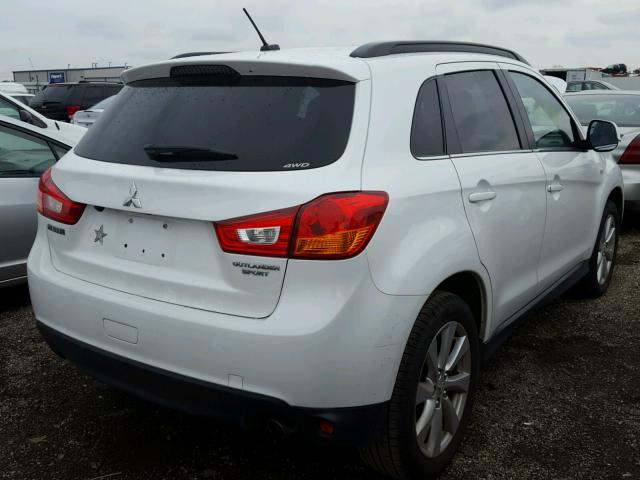 4A4AR4AU2DE007276 - 2013 MITSUBISHI OUTLANDER WHITE photo 4