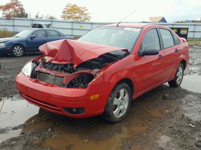 1FAHP34N46W248656 - 2006 FORD FOCUS ZX4 RED photo 2