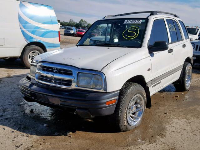 2CNBE13C136926372 - 2003 CHEVROLET TRACKER WHITE photo 2