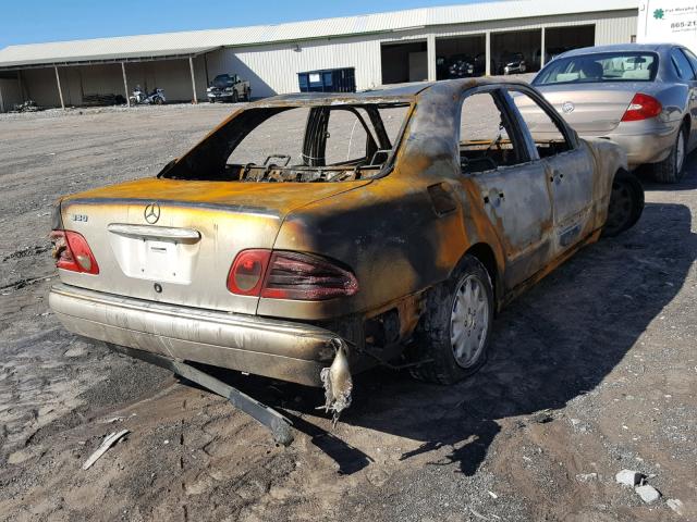 WDBJF65H3XA926996 - 1999 MERCEDES-BENZ E 320 BURN photo 4