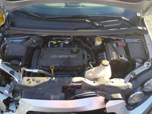 1G1JA5SG6G4174241 - 2016 CHEVROLET SONIC LS 银色 照片 7