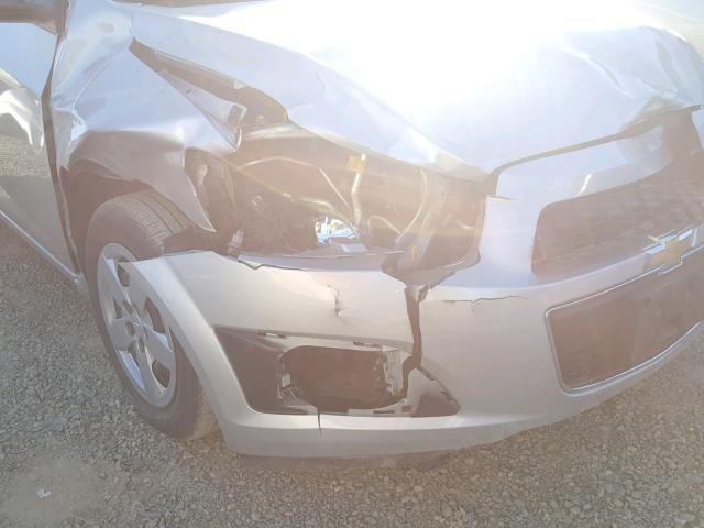 1G1JA5SG6G4174241 - 2016 CHEVROLET SONIC LS 银色 照片 9