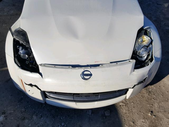 JN1BZ34E38M751011 - 2008 NISSAN 350Z COUPE WHITE photo 9