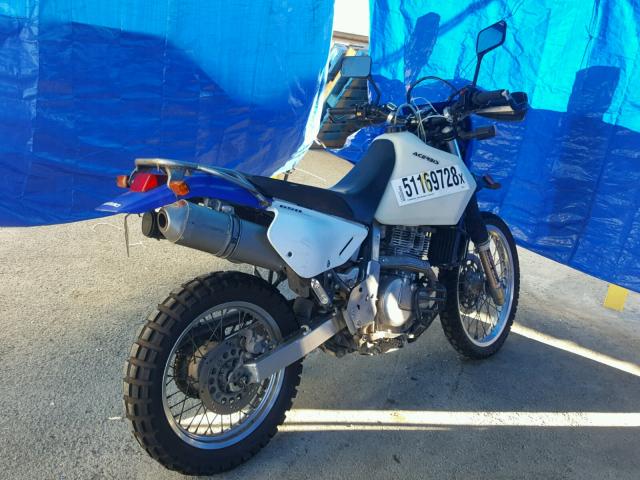 JS1SP46A372100193 - 2007 SUZUKI DR650 SE WHITE photo 4