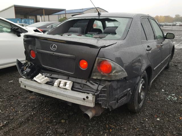 JTHBD192120043030 - 2002 LEXUS IS 300 GRAY photo 4