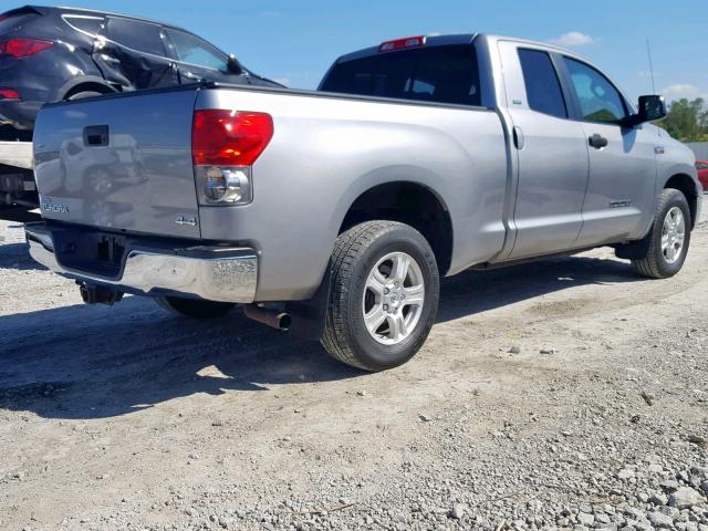 5TBBV54148S522464 - 2008 TOYOTA TUNDRA DOU GRAY photo 4