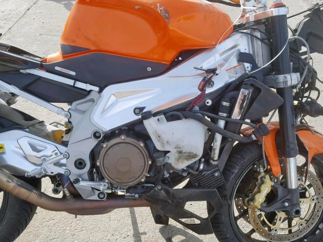 ZD4RRTT149S001130 - 2009 APRILIA TUONO 1000 ORANGE photo 7