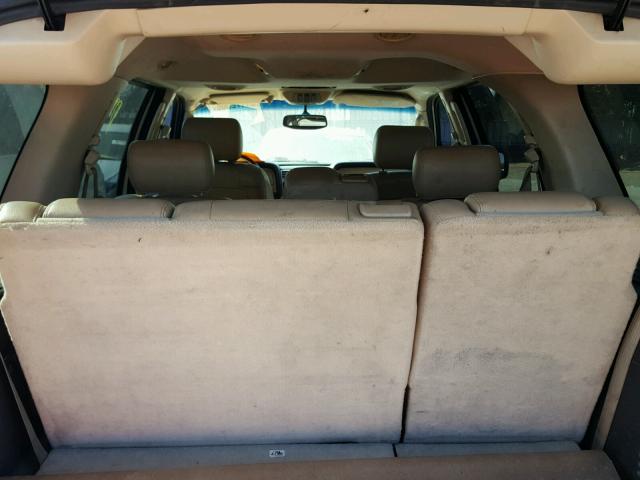 5LMFU28515LJ18096 - 2005 LINCOLN NAVIGATOR Biały zdjęcie 9