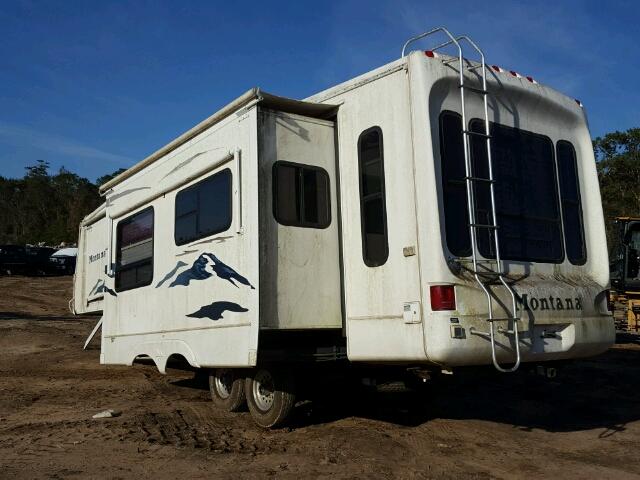 4YDF298244D510443 - 2004 KEYSTONE MONTANA WHITE photo 3