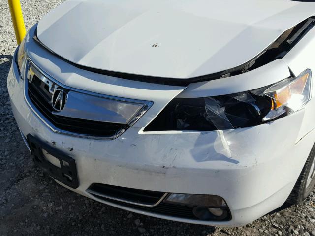 19UUA8F25CA022372 - 2012 ACURA TL WHITE photo 9