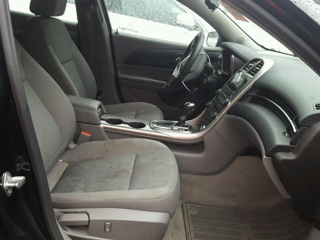 1G11B5SA5DF306852 - 2013 CHEVROLET MALIBU LS შავი ფოტო 5