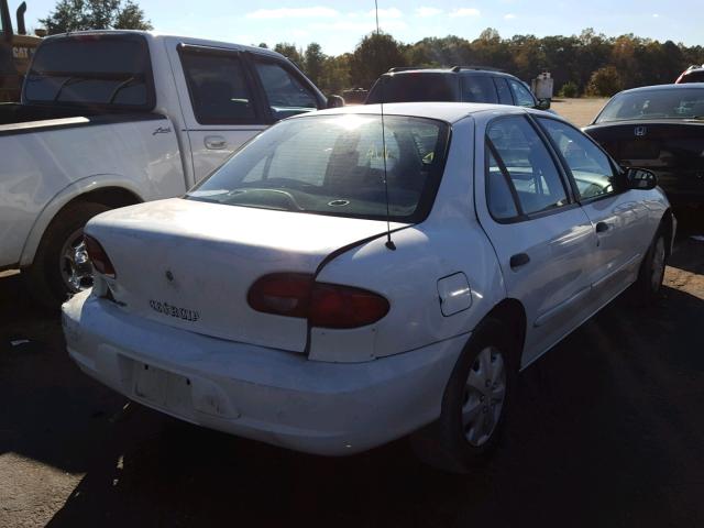 1G1JC524427352946 - 2002 CHEVROLET CAVALIER B WHITE photo 4